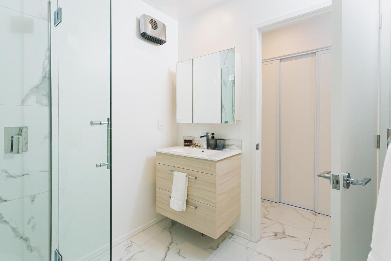 1 Bed Central City Deluxe W/Carpark Christchurch Dış mekan fotoğraf