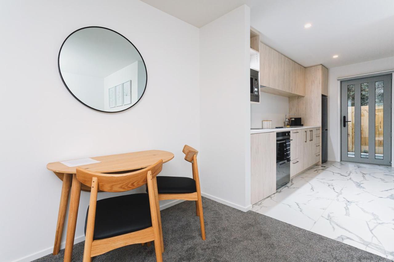 1 Bed Central City Deluxe W/Carpark Christchurch Dış mekan fotoğraf